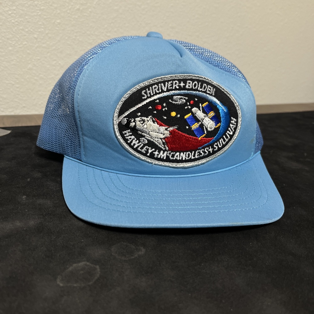 Vintage Hubble Telescope Astronaut Youngan Space Shuttle Hat Snap Back Trucker